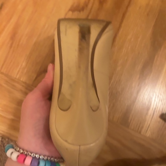 Banana Republic Women's Nude Heels - Picture 6 of 16